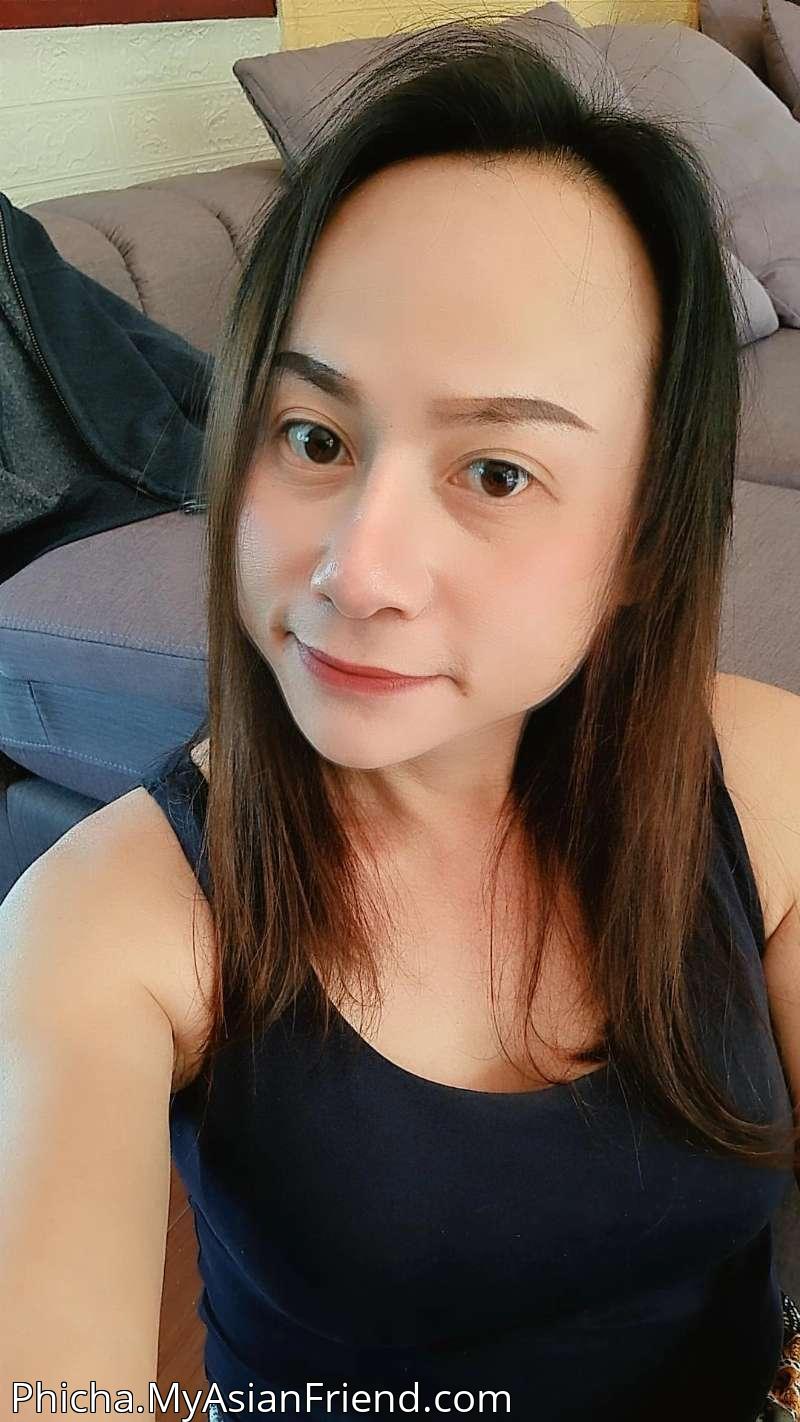 Phicha's personal blog photo 1 added Friday the 9th of January 2026